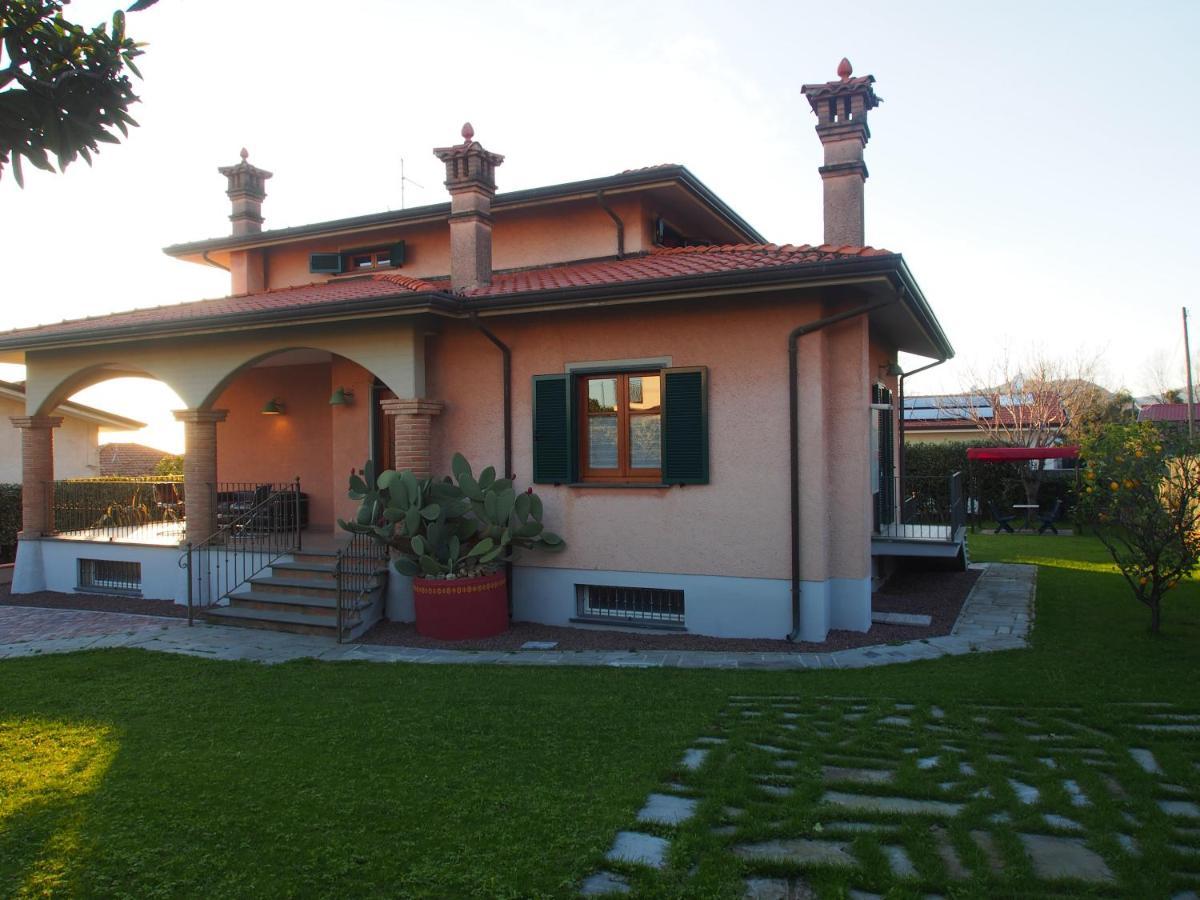 La Casa Di Mario Villa Massa  Exterior foto